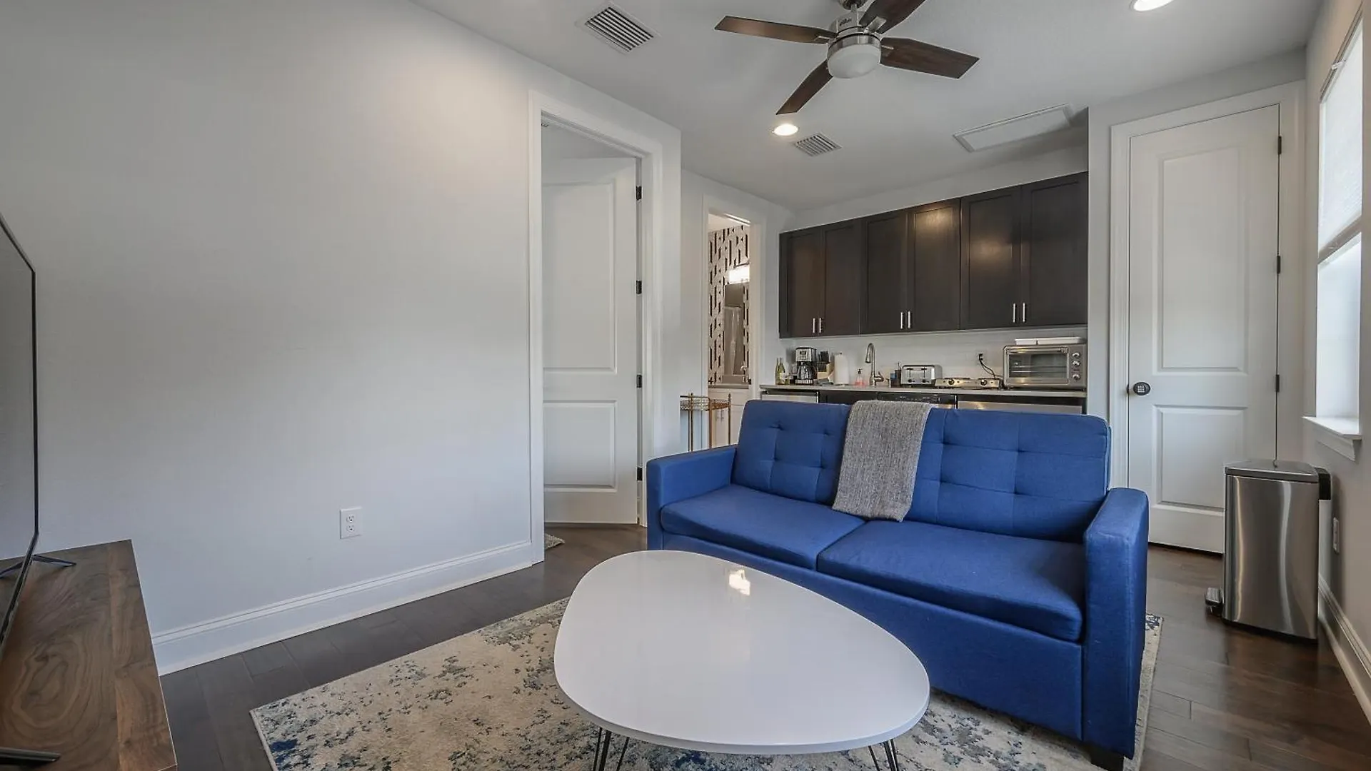 201 S Fremont Ave Unit 1 Back Villa Tampa